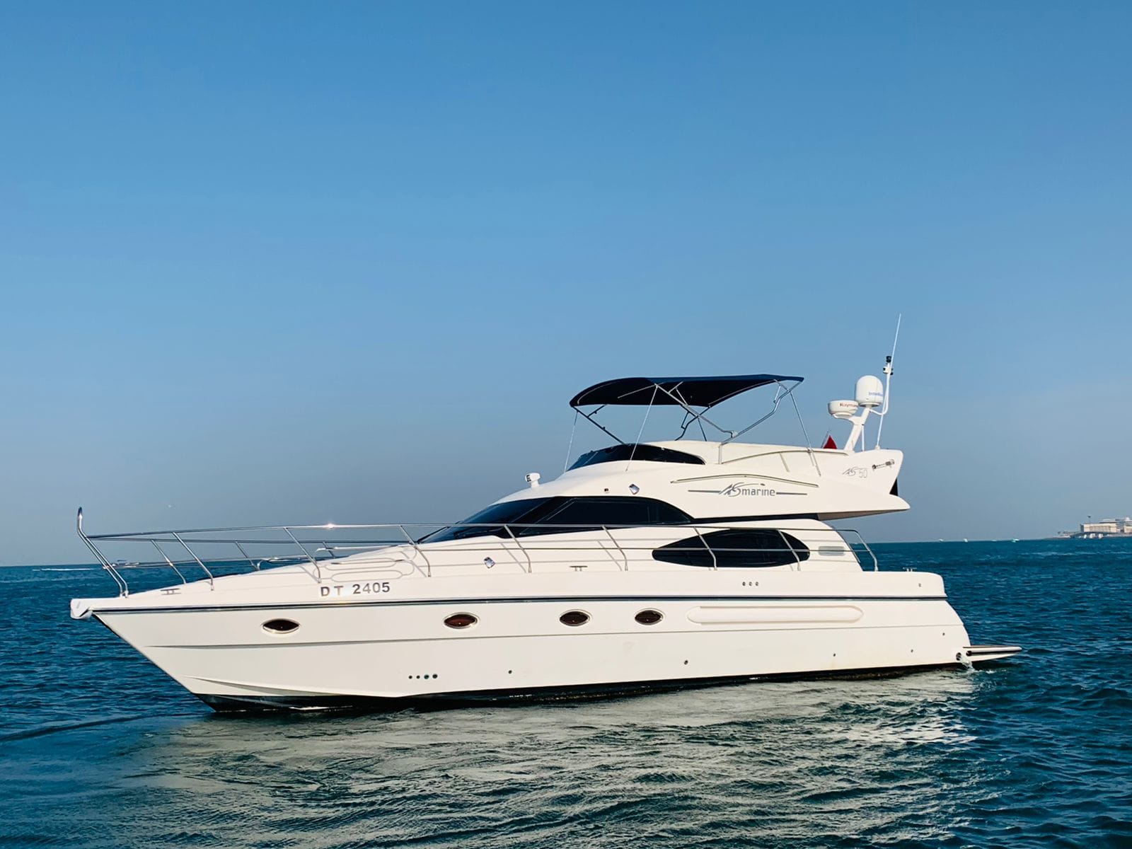 Al Shali yacht rental Dubai
